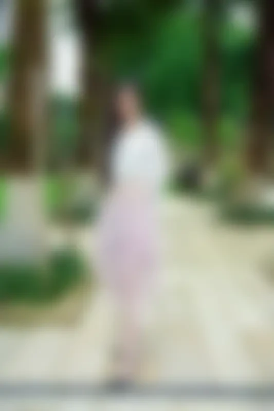 Flora, 42