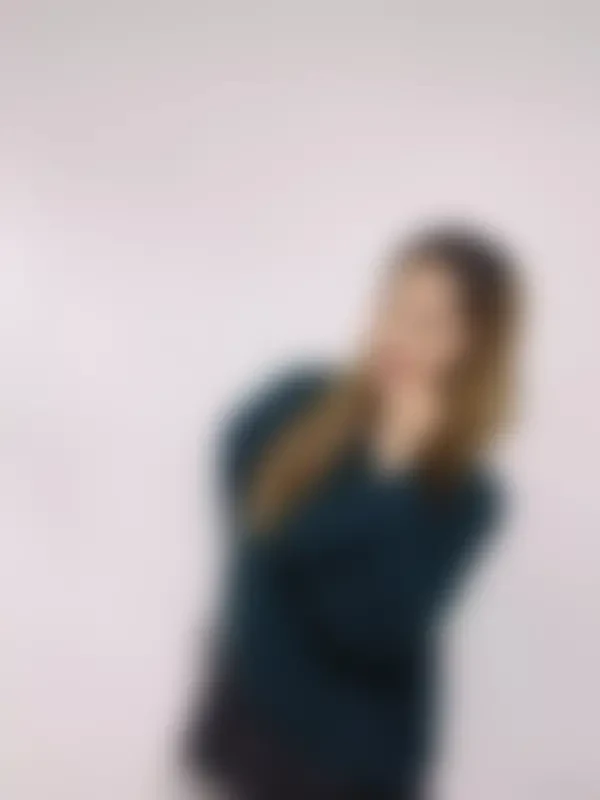 Jiaying, 36