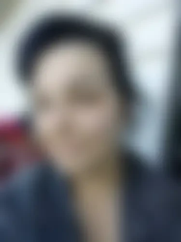 Elizabeth, 25